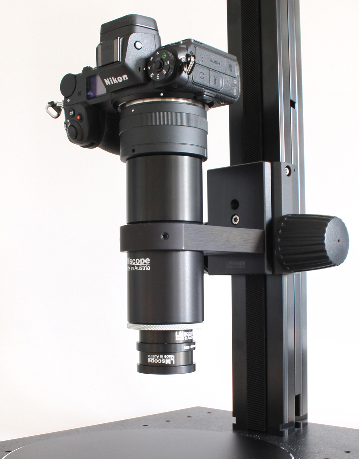 Montage de la camra sur le macroscope  photomicroscope LM sur le trpied