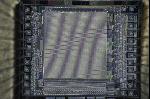 Macro photo de Eprom Intel D2764 (Erasable Programmable Read-Only Memory)
